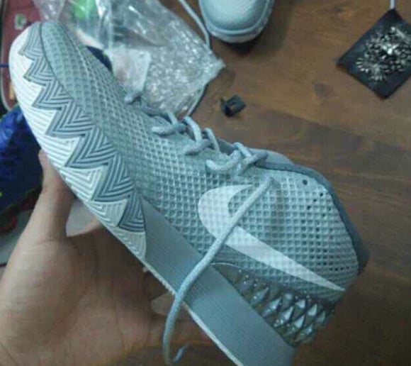 Nike Kyrie 1 Grey White Metallic Silver