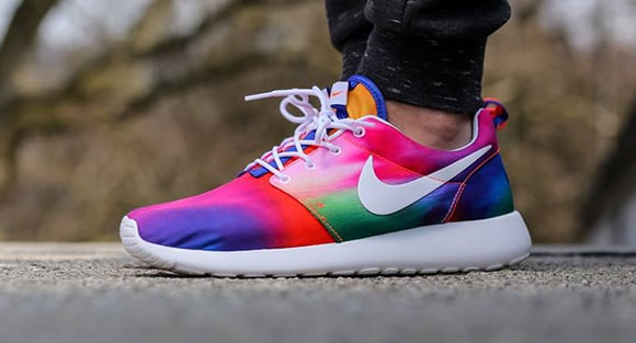 Nike Roshe Run Tie Dye Court Purple