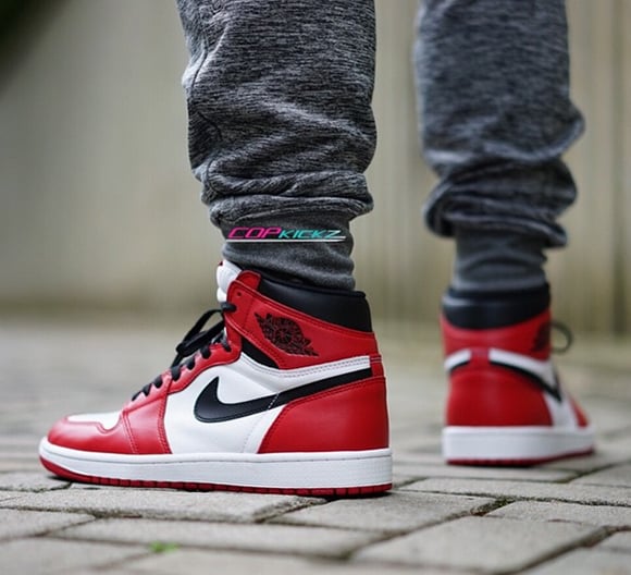 jordan chicago 1 on feet