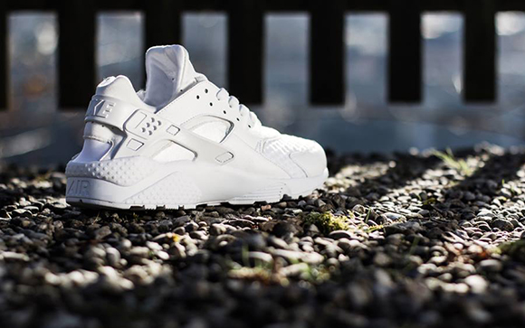 nike air huarache whiteout