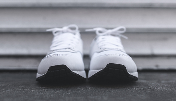 Nike Air Max 1 Essential White Black