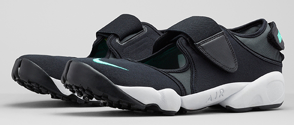 Nike Air Rift Retro