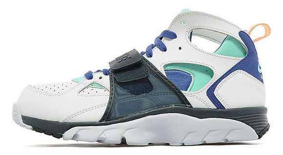 nike air trainer huarache retro