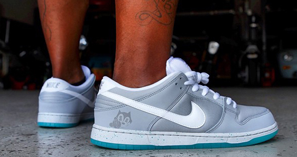 Nike Dunk SB Low 'Air Mag' - More 