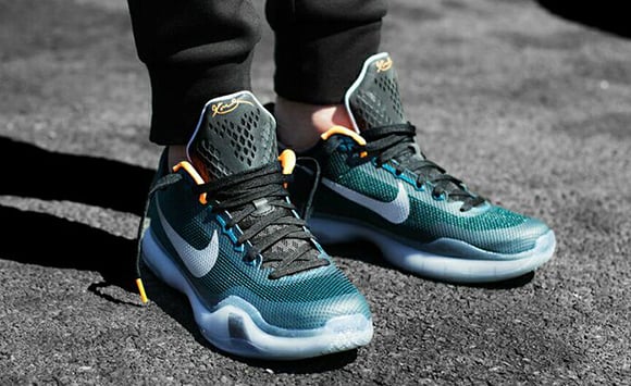 Nike Kobe 10 ‘Flight’ – On Foot