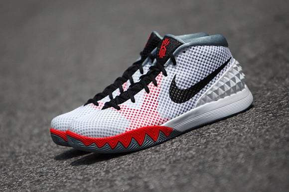 Nike Kyrie 1 Infrared