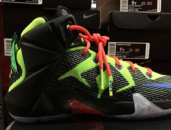 Nike LeBron 12 GS Joker