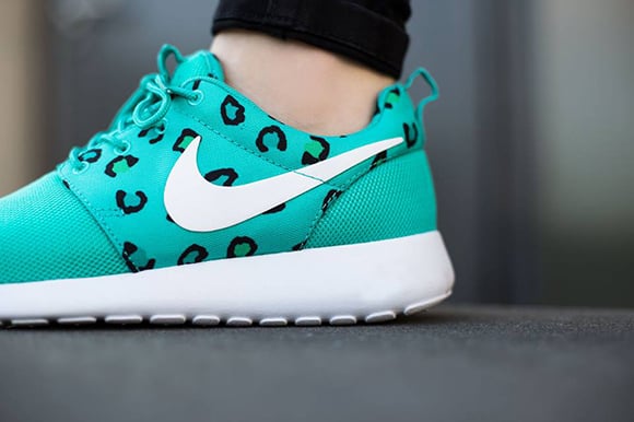 Nike Roshe Run Print Womens Teal Leopard