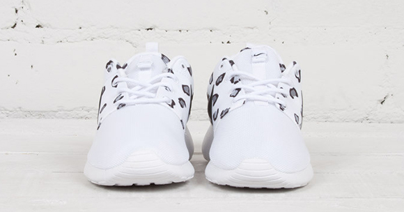 Nike Roshe Run Womens Leopard Print White Black