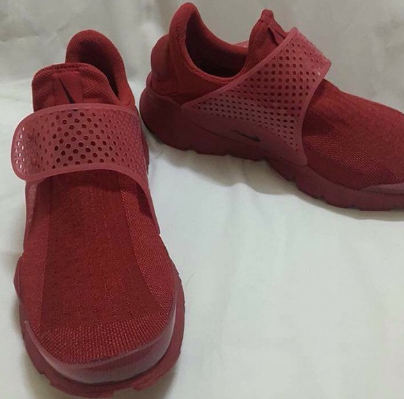 Nike Sock Dart Gym Red