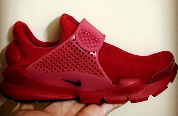 Nike Sock Dart ‘Gym Red’