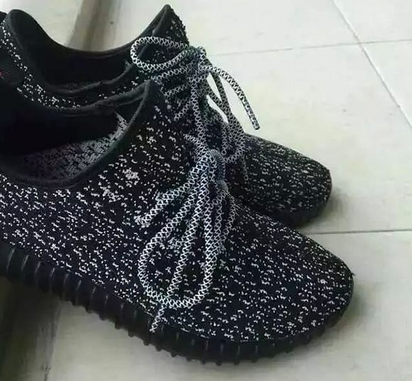 adidas Yeezy 350 Boost Low Black