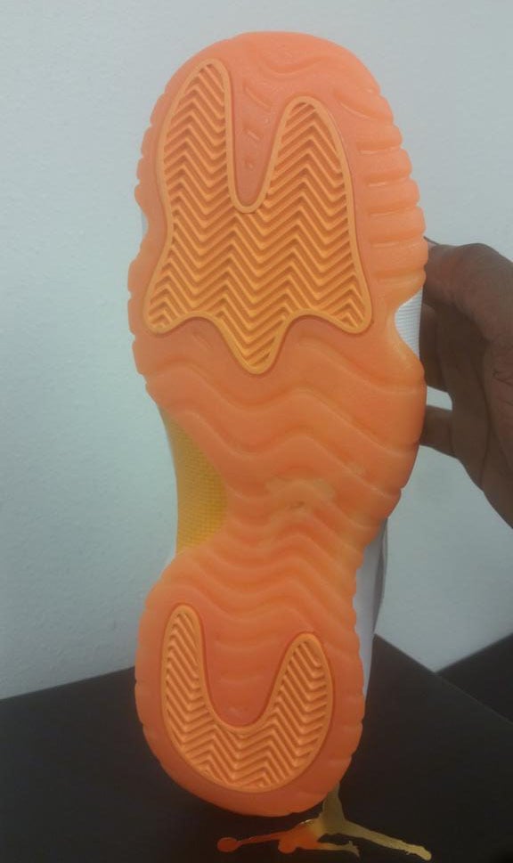 Air Jordan 11 Low Girls Citrus 2015