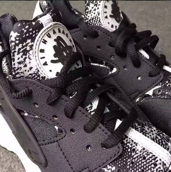 Nike Air Huarache Snakeskin Black White