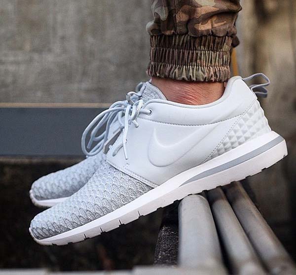 nike roshe one flyknit mens