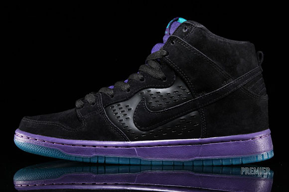 Nike SB Dunk High Grape Now Available
