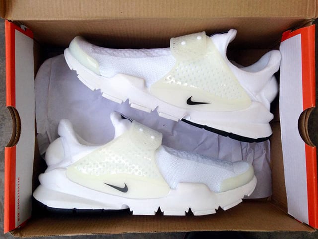 Nike Sock Dart Whiteout Detailed Look