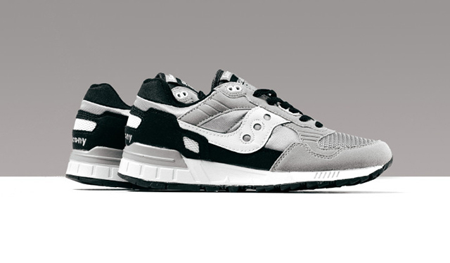 saucony shadow 5000 black and white