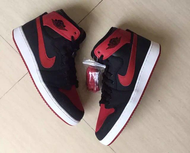 Air Jordan 1 KO High OG Bred 2015