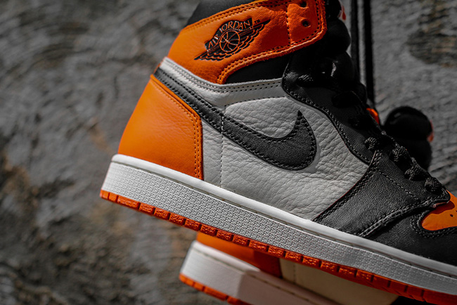 Air Jordan 1 Retro High OG Shattered Backboard