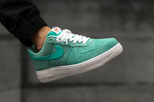 Nike Air Force 1 Low Light Retro