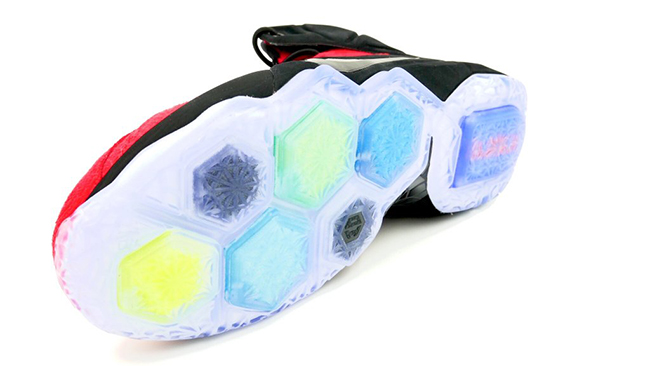 Nike LeBron 12 EXT Red Paisley