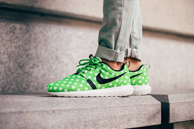 Nike Roshe Run Polka Dot Pack White