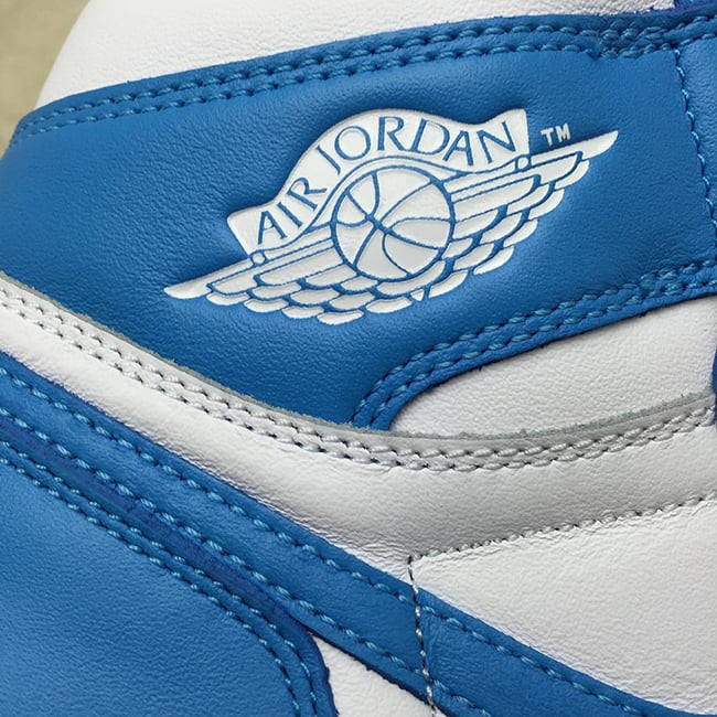 Air Jordan 1 Retro High OG UNC