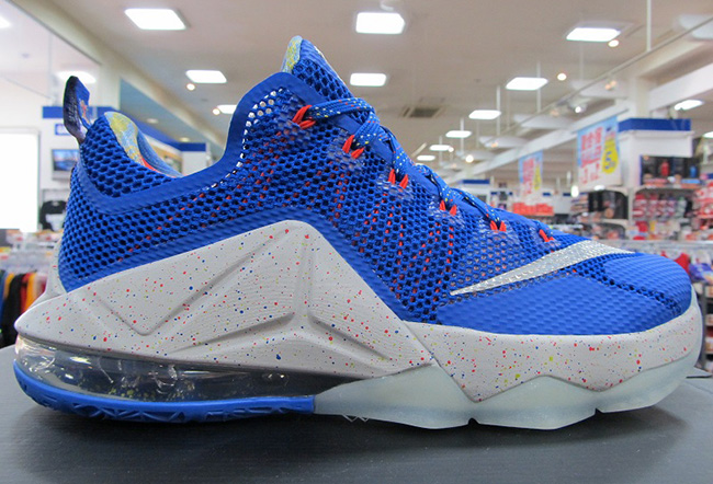 Nike LeBron 12 Low Hyper Cobalt