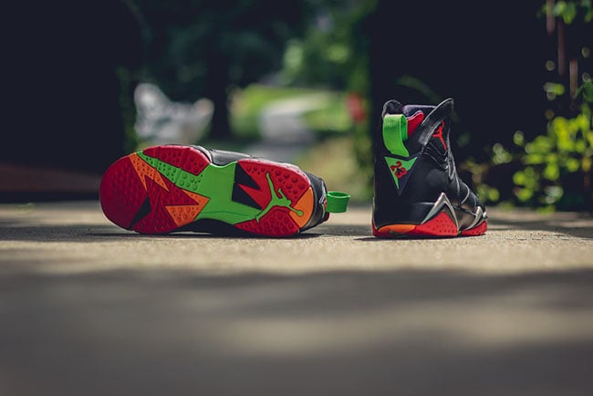 Air Jordan 7 Marvin the Martian Retro