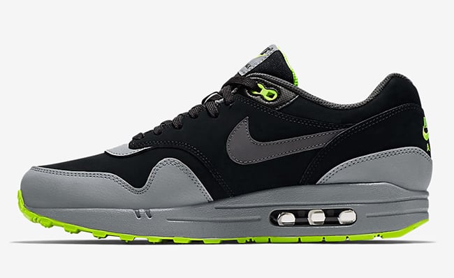 Nike Air Max 1 Neon