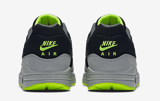 Nike Air Max 1 Neon