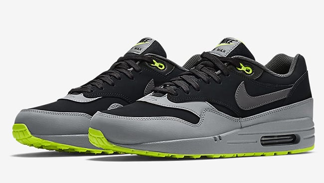 Nike Air Max 1 Neon