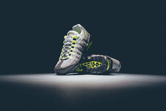 Nike Air Max 95 OG Neon Releasing 