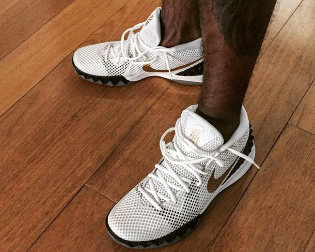 Kyrie Irving Shares Nike Kyrie 1 White / Gold
