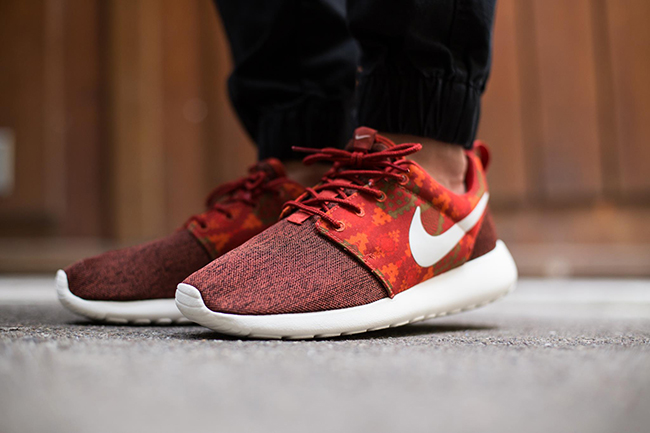 Nike Roshe Run Print Aztec