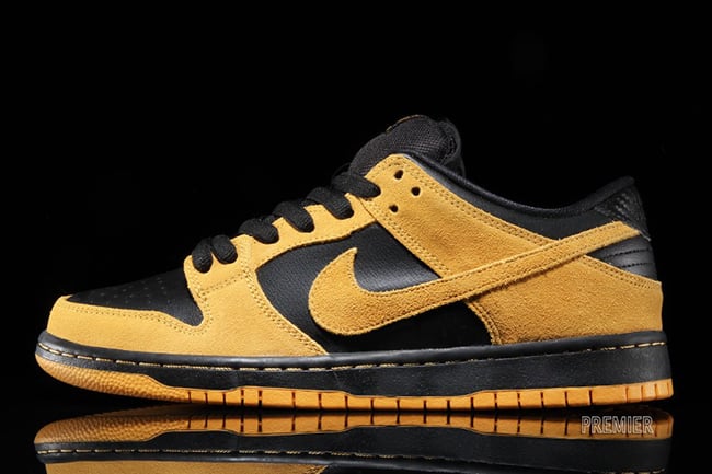 nike sb dunk low black university gold