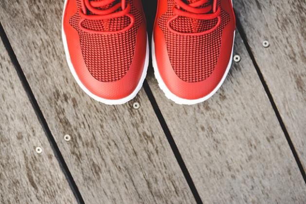 tubular x red and white