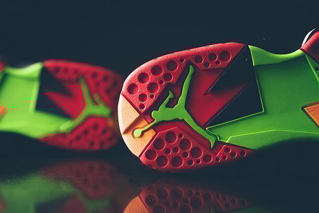 Air Jordan 7 Marvin the Martian Releasing