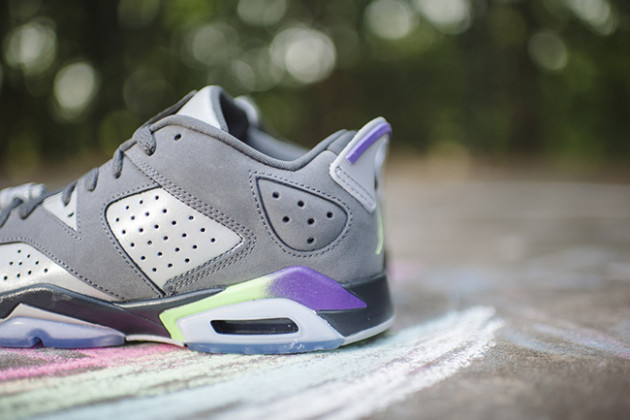 Nike Air Jordan Glow In The Dark Black And Gold Jordans