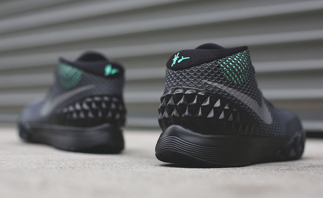 Nike Kyrie 1 Green Glow