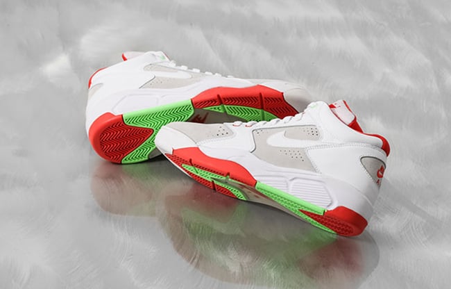 Nike Flight Lite 15 ‘Hare’ – Detailed Look