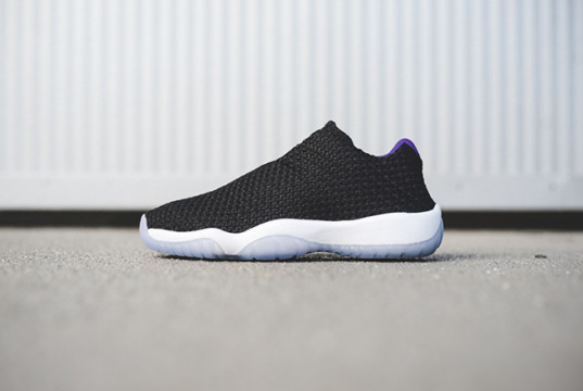 Nike Air Jordan Glow In The Dark Black And Gold Jordans