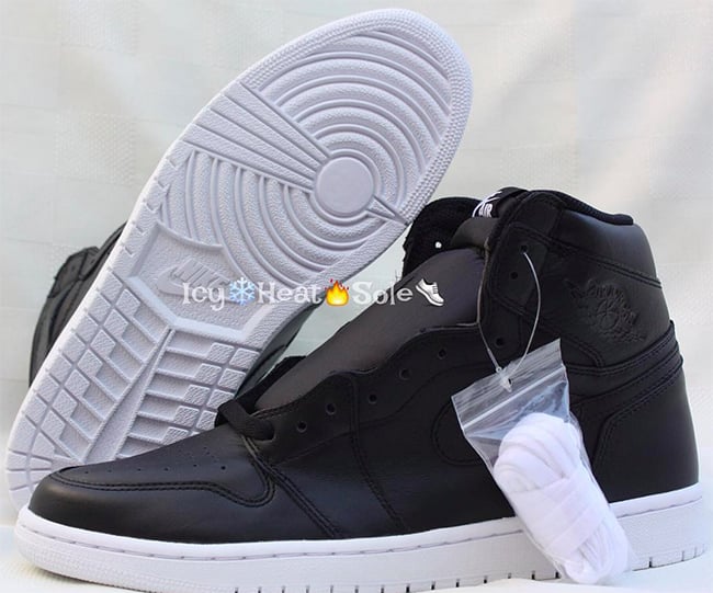 Air Jordan 1 Retro High OG Black White