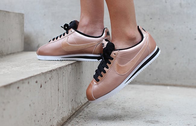 nike cortez bronze