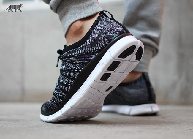 Nike Free Flyknit NSW Oreo