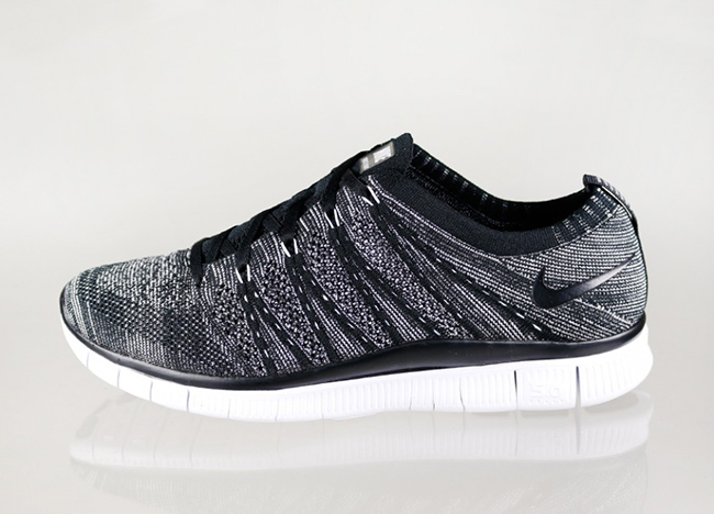 Nike Free Flyknit NSW Oreo