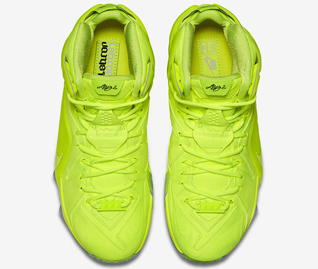 Nike LeBron 12 EXT Tennis Ball