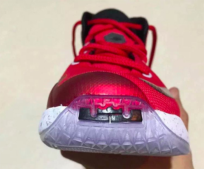 Nike LeBron 13 Gym Red