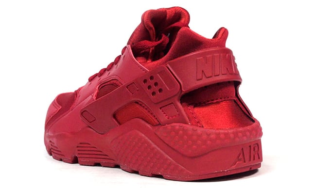 Red Nike Air Huarache